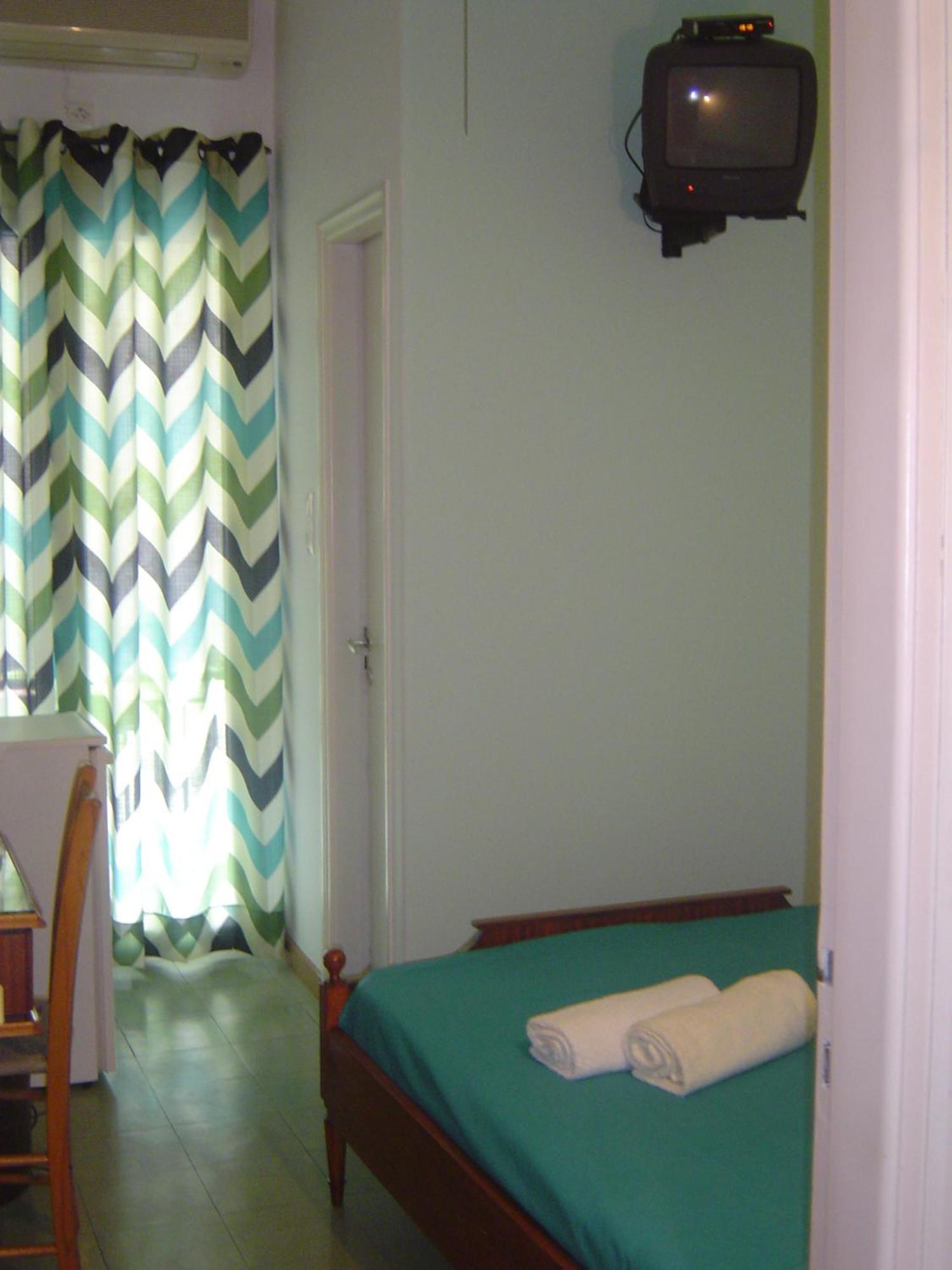 Nana Hotel Kamena Vourla Zimmer foto