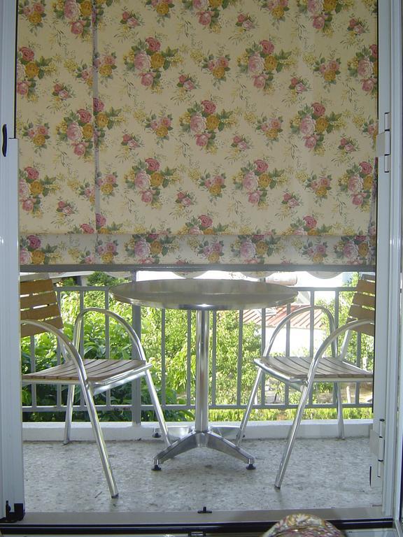 Nana Hotel Kamena Vourla Zimmer foto